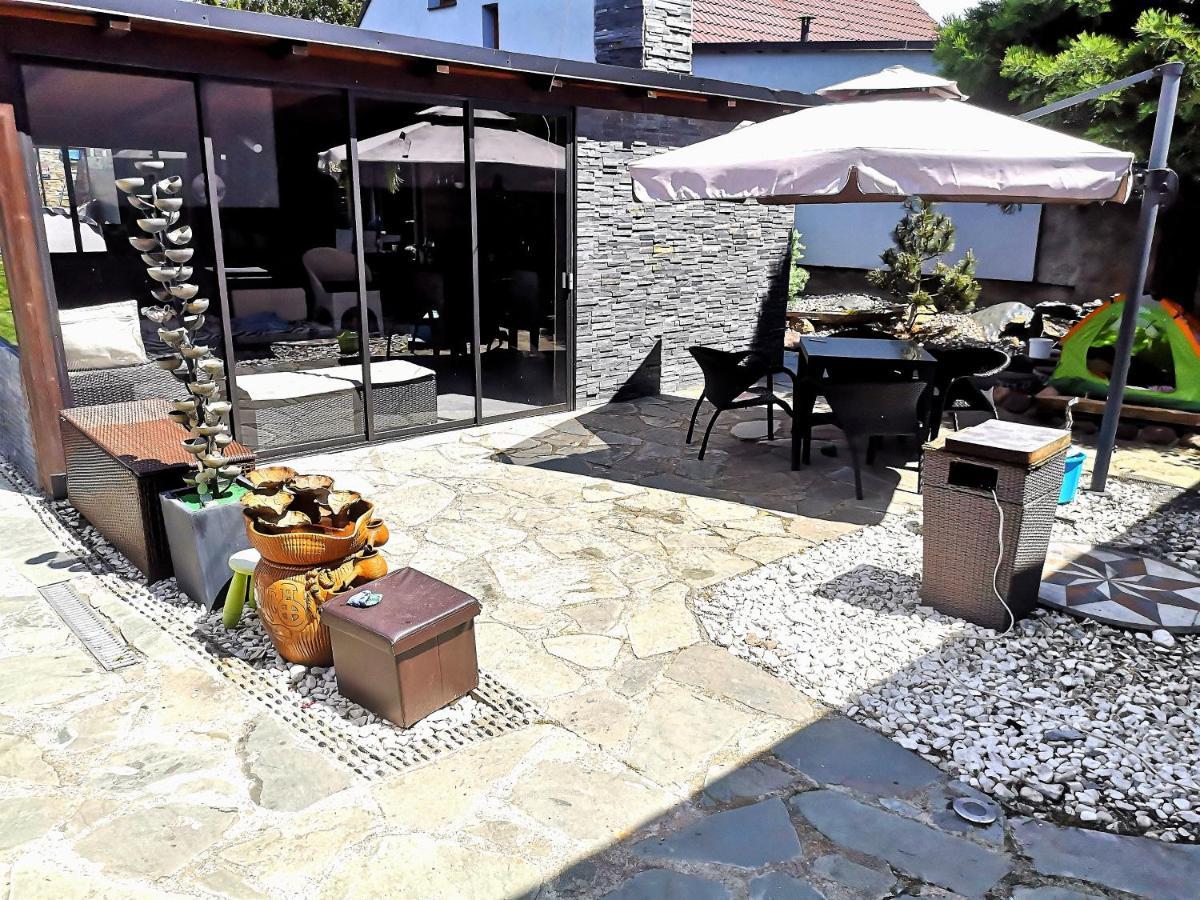 Aspen Villa Kamenny Ujezd  Luaran gambar